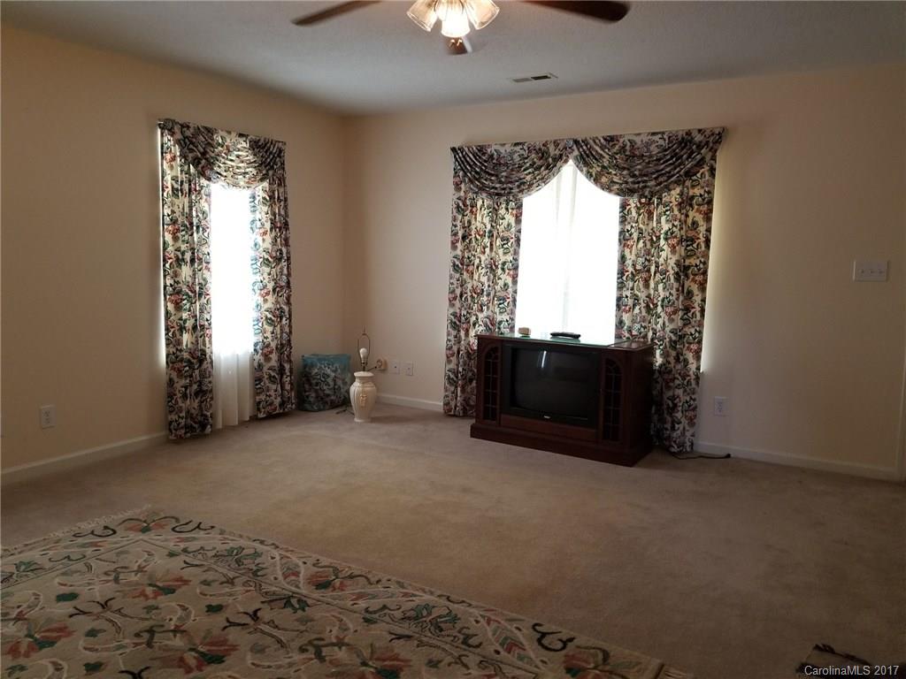 305 Saunders Road Troy, NC 27371 - Photo 4 of 11 Gallery Image 4