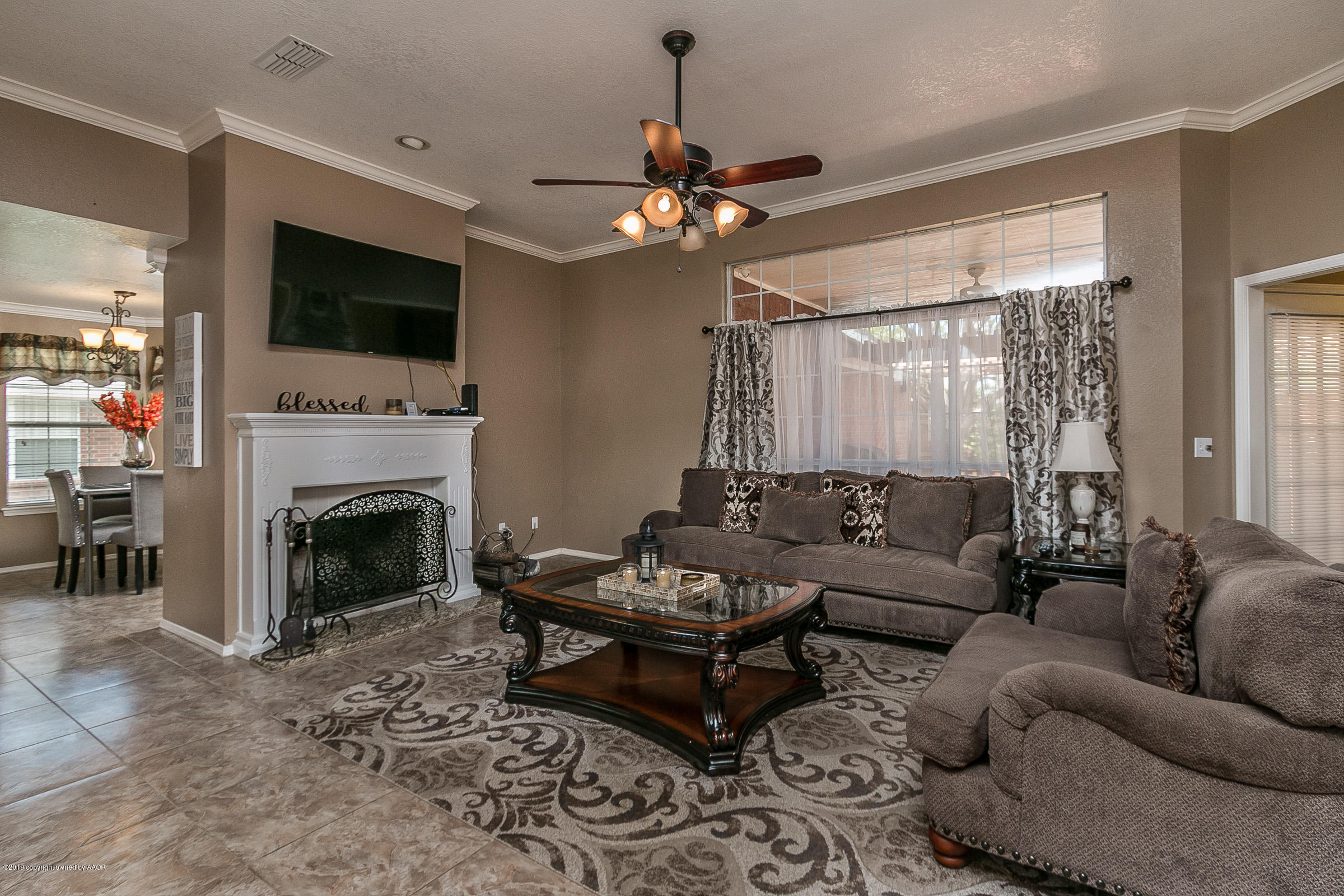 7224 Bayswater Road Amarillo, TX 79109 - Photo 3 of 23 004_Living Room