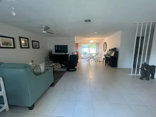 $4,000 | 1260 Manor Drive, Riviera Beach, FL 33404