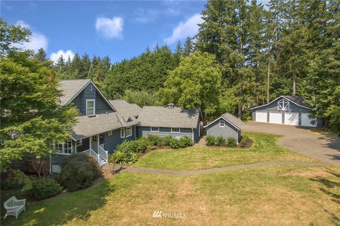 14330 Henderson Road Northeast Bainbridge Island, WA 98110 - Photo 1 of 25 Gallery Image 1