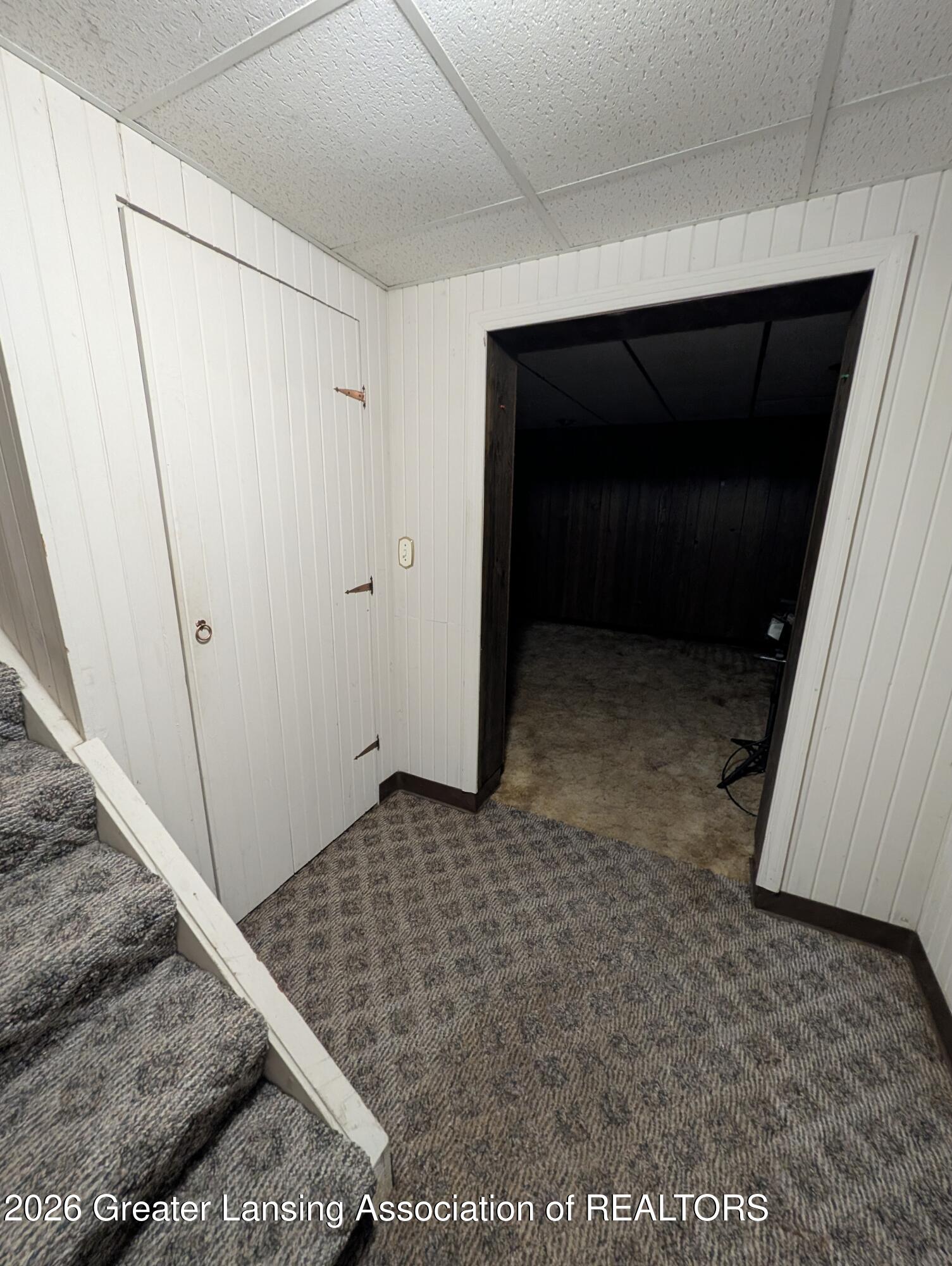 2112 Cumberland Road Lansing, MI 48906 - Photo 57 of 77 PXL_20260728_205627825.RAW-01