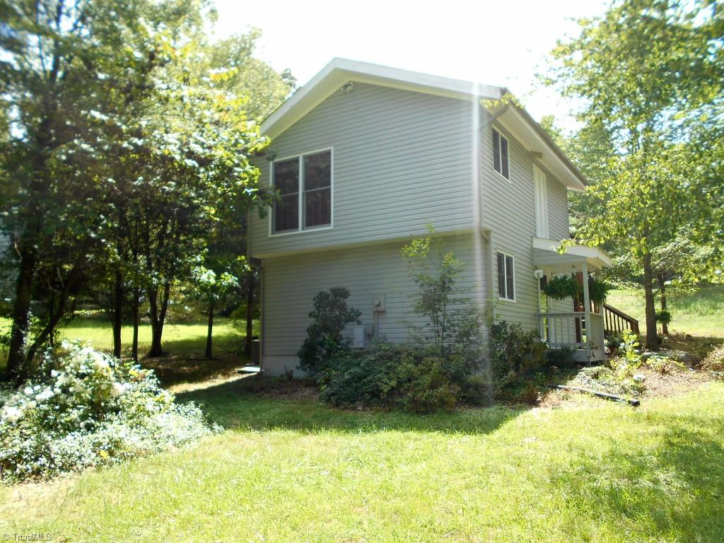 3926 Johnson Street High Point, NC 27265 - Photo 14 of 16 Back of home