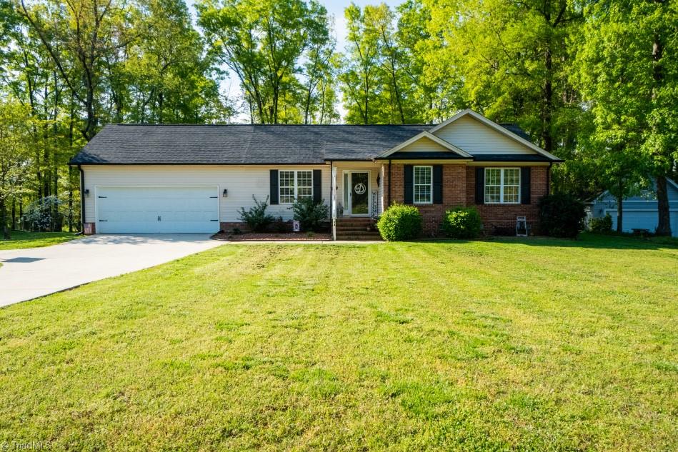 1104 East Meadow Road Eden, NC 27288 - Photo 2 of 23 Gallery Image 2