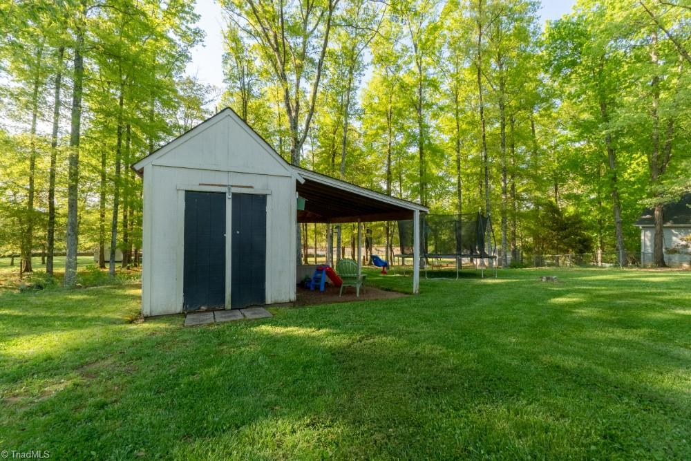 1104 East Meadow Road Eden, NC 27288 - Photo 22 of 23 Gallery Image 22