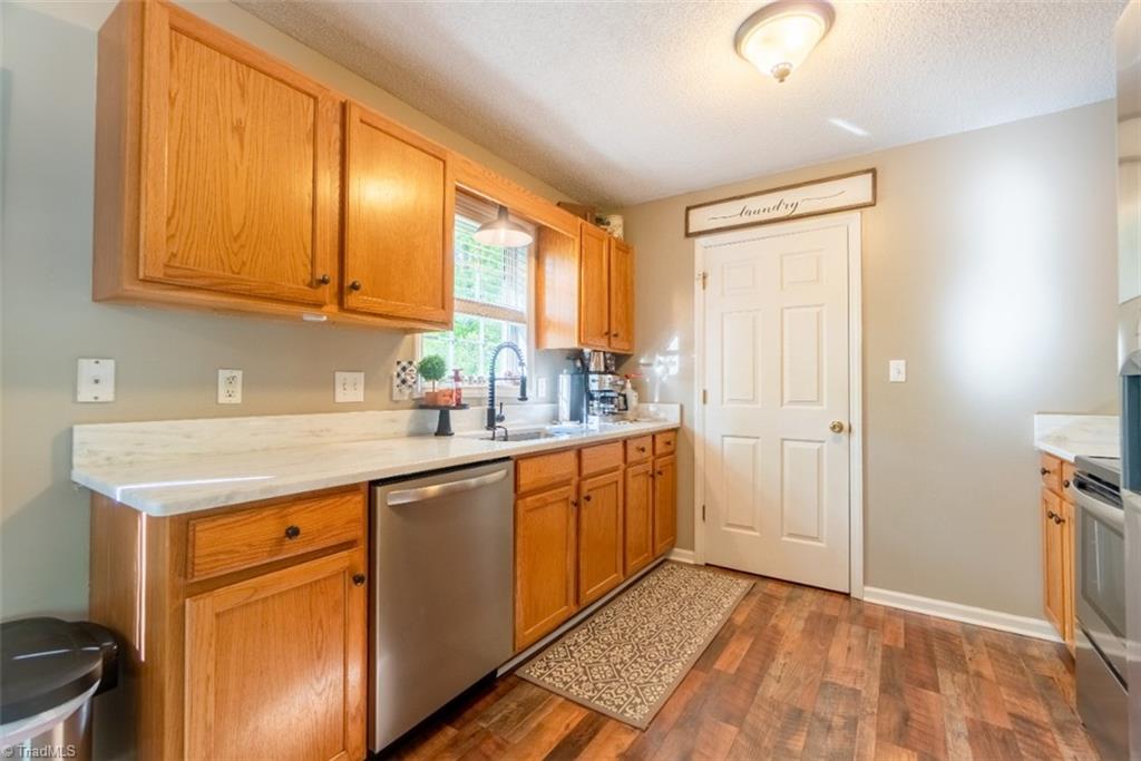 1104 East Meadow Road Eden, NC 27288 - Photo 9 of 23 Gallery Image 9