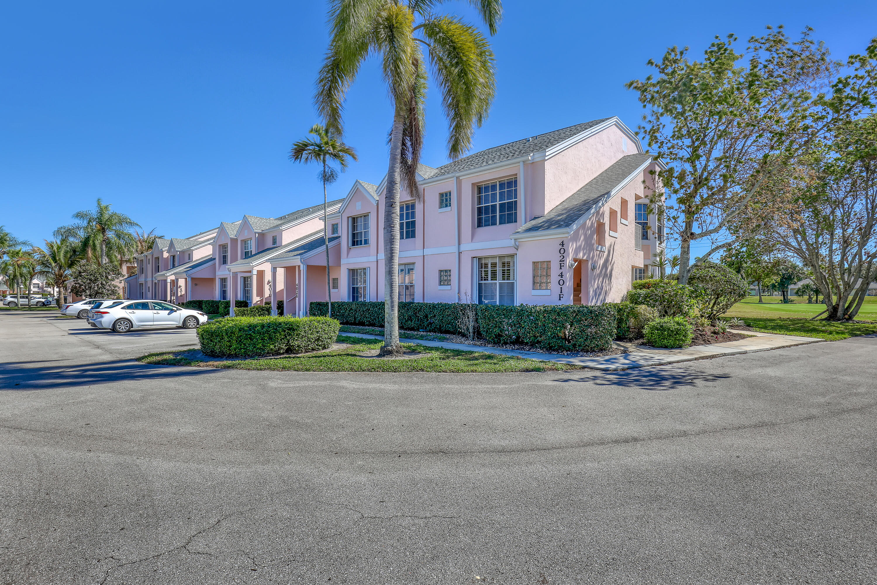 402 Muirfield Court, Unit 402D Jupiter, FL 33458 - Photo 2 of 44 402 Muirfield #402D (3)