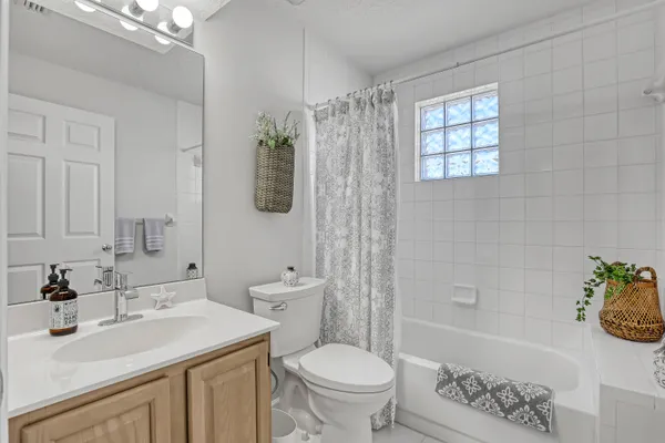 $340,000 | 402 Muirfield Court, Unit 402D, Jupiter, FL 33458