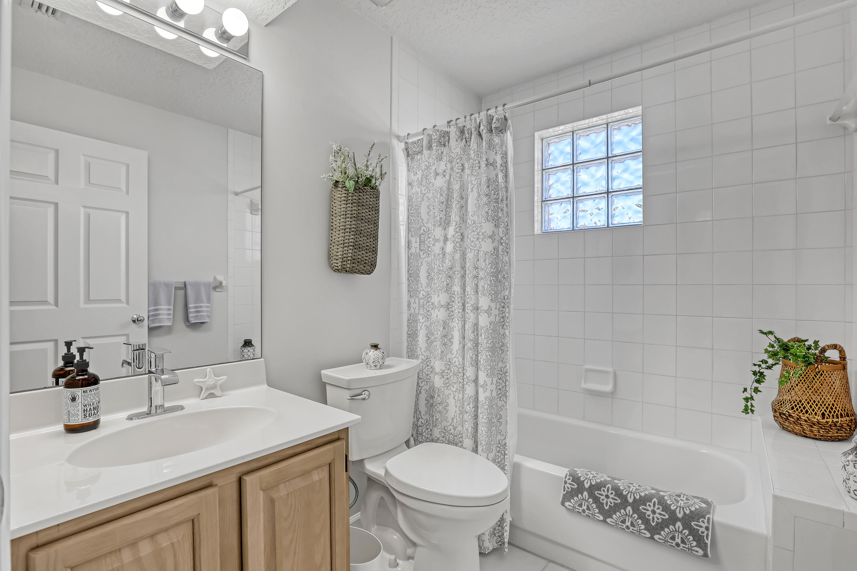 402 Muirfield Court, Unit 402D Jupiter, FL 33458 - Photo 24 of 44 402 Muirfield #402D (25)