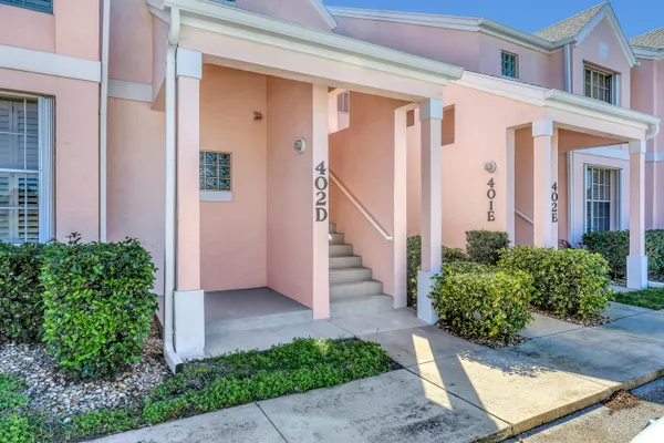 $340,000 | 402 Muirfield Court, Unit 402D, Jupiter, FL 33458