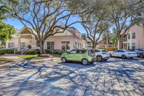 $340,000 | 402 Muirfield Court, Unit 402D, Jupiter, FL 33458
