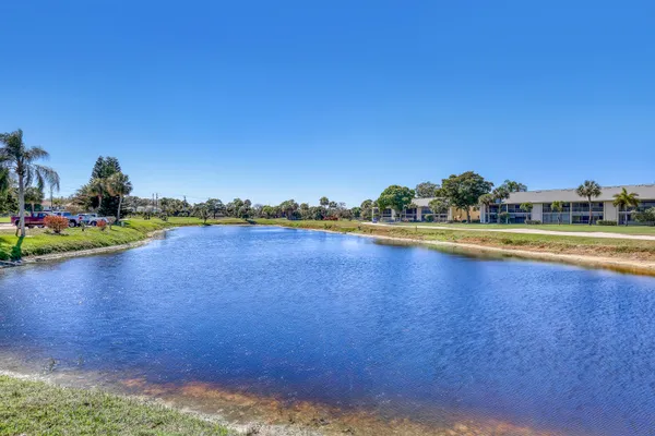 $340,000 | 402 Muirfield Court, Unit 402D, Jupiter, FL 33458