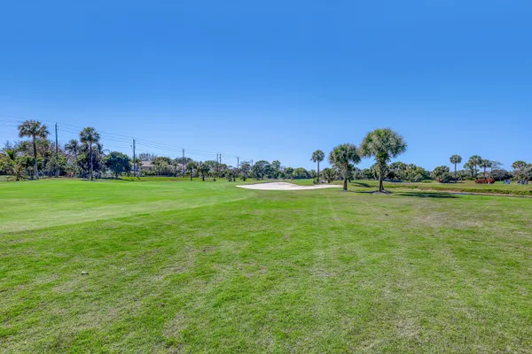 $340,000 | 402 Muirfield Court, Unit 402D, Jupiter, FL 33458