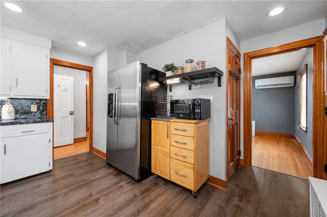 129 Rosemere Road Pawtucket, RI 02861 - Photo 3 of 29 Gallery Image 3