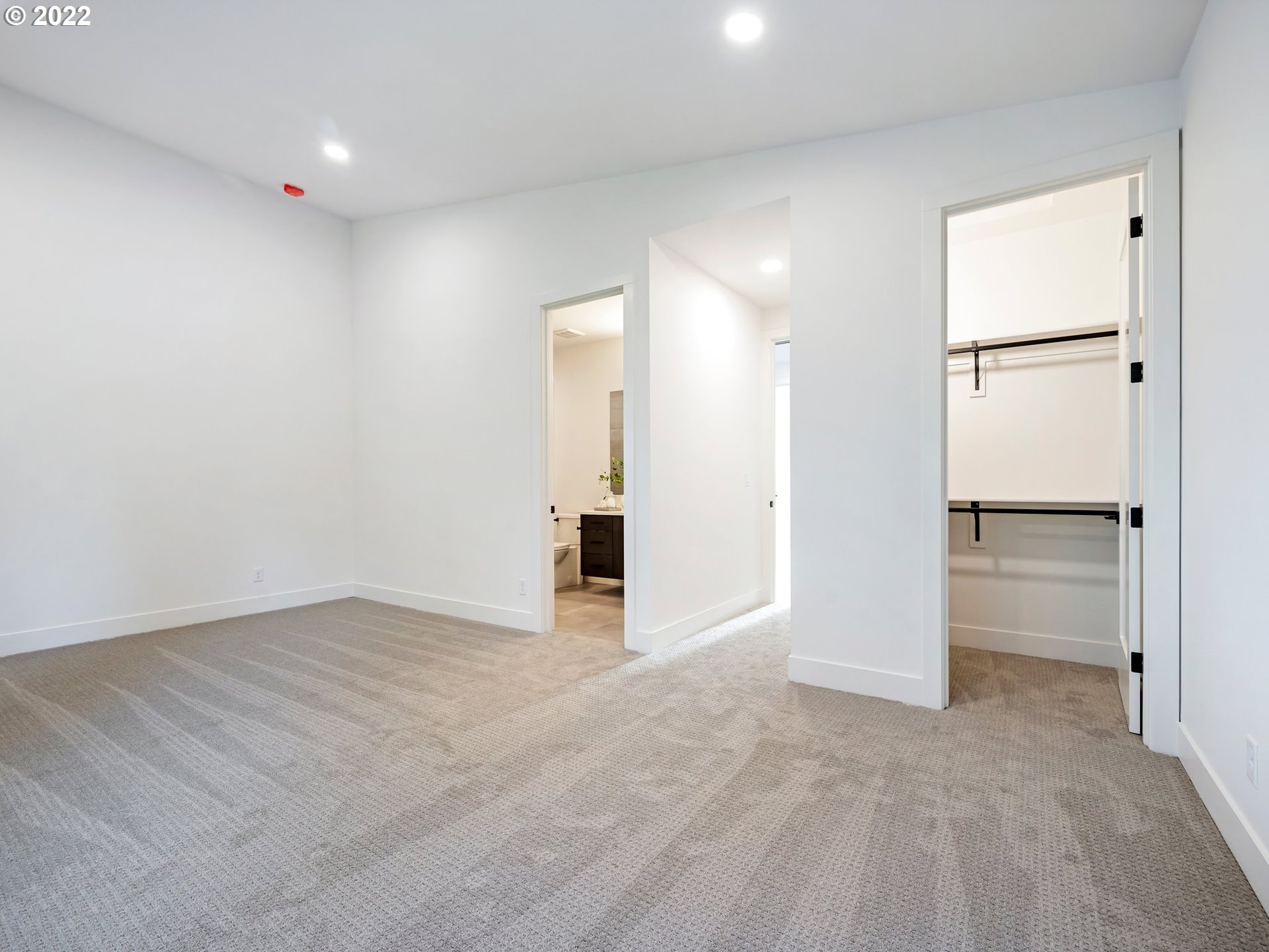 4713 Southeast Ascension Drive Camas, WA 98607 - Photo 29 of 32 an empty room with closet and a bathroom