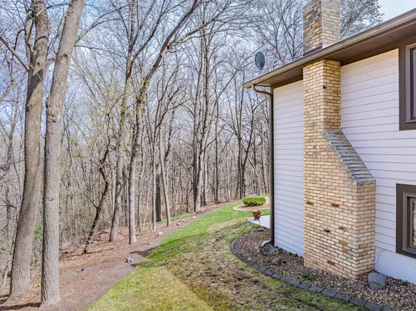 $464,900 | 112117 Haering Circle, Chaska, MN 55318