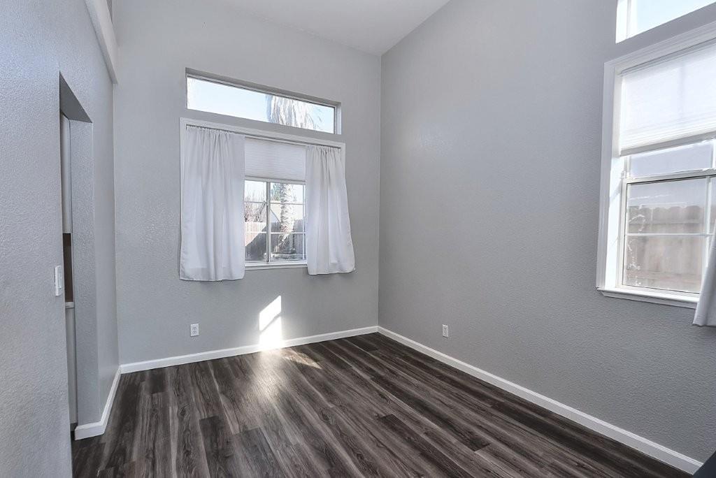 975 Rossburn Way Galt, CA 95632 - Photo 11 of 69