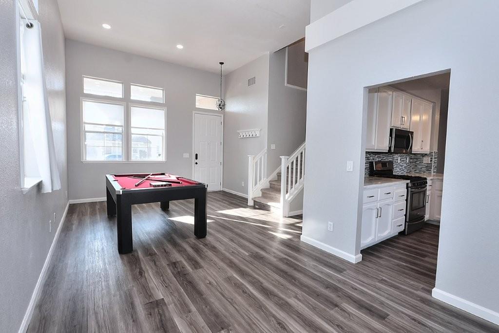 975 Rossburn Way Galt, CA 95632 - Photo 12 of 69