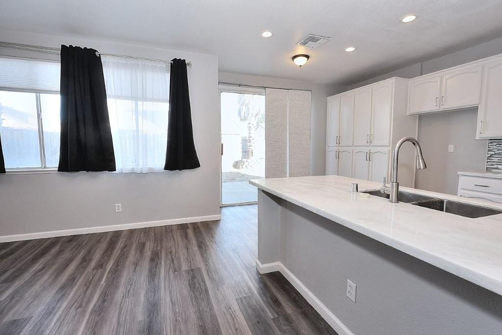 975 Rossburn Way Galt, CA 95632 - Photo 21 of 69