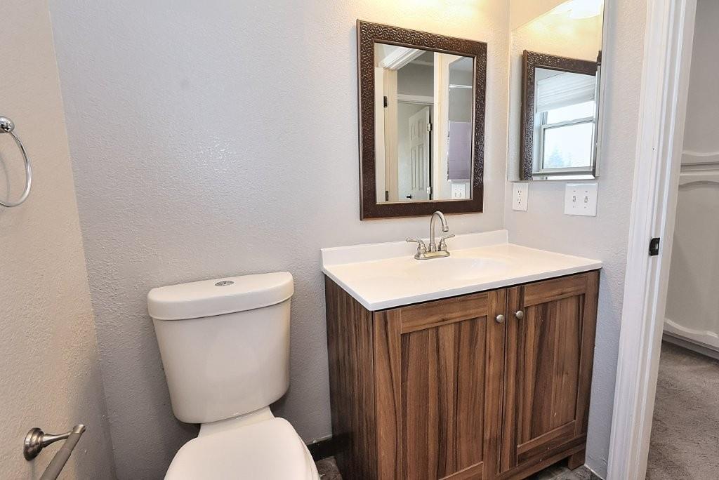 975 Rossburn Way Galt, CA 95632 - Photo 36 of 69