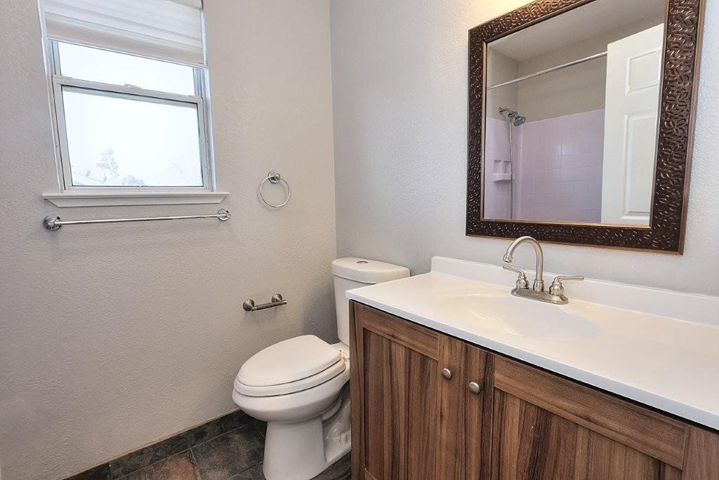 975 Rossburn Way Galt, CA 95632 - Photo 37 of 69