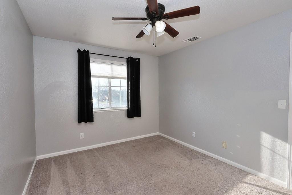 975 Rossburn Way Galt, CA 95632 - Photo 38 of 69