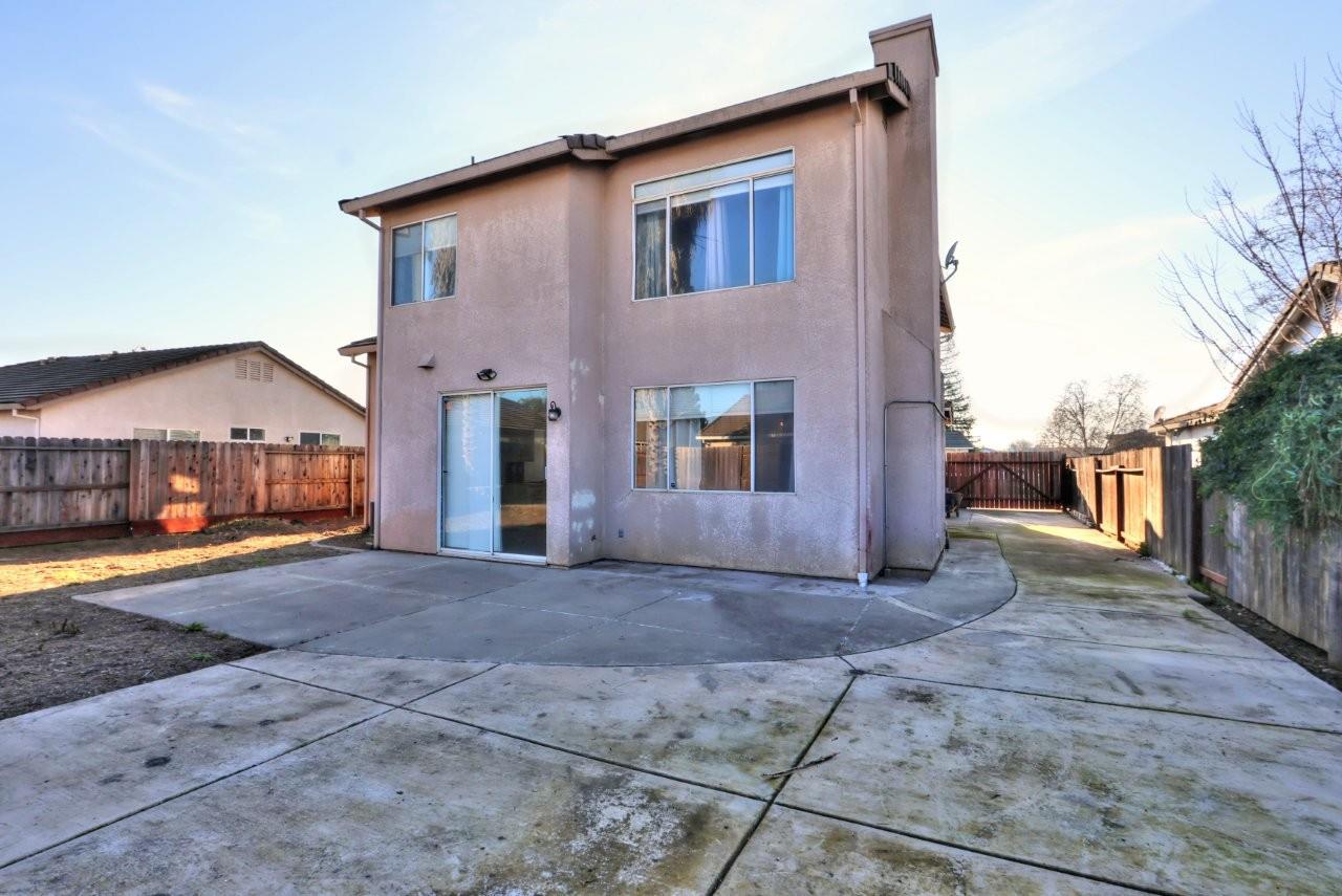 975 Rossburn Way Galt, CA 95632 - Photo 62 of 69