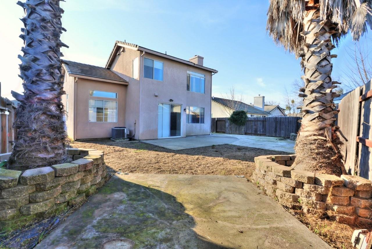 975 Rossburn Way Galt, CA 95632 - Photo 64 of 69