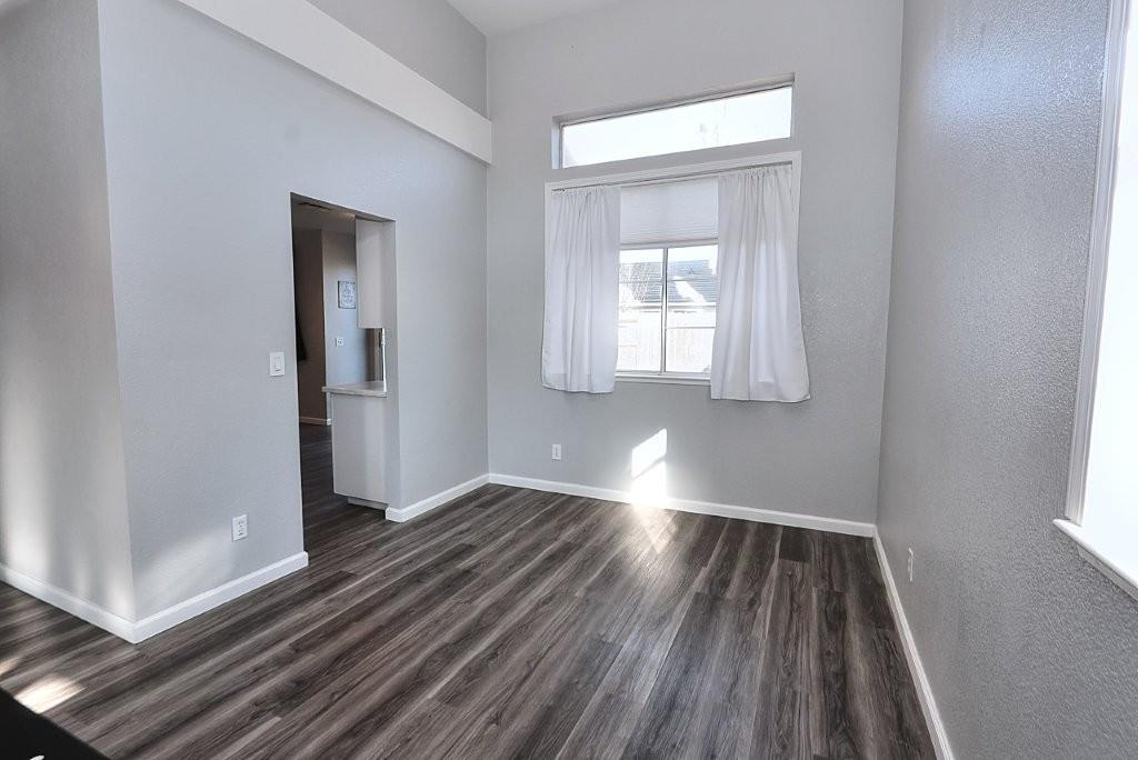 975 Rossburn Way Galt, CA 95632 - Photo 10 of 69