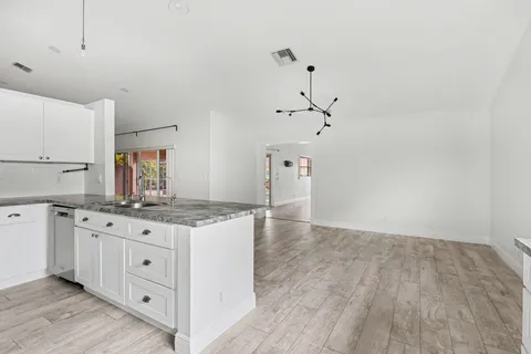 $735,000 | 9208 Sun Pointe Drive, Boynton Beach, FL 33437