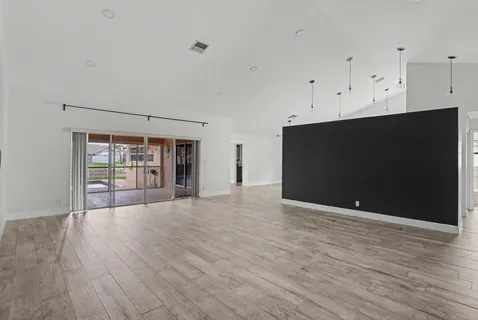 $735,000 | 9208 Sun Pointe Drive, Boynton Beach, FL 33437