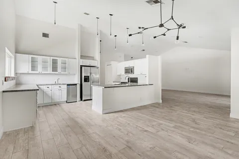 $735,000 | 9208 Sun Pointe Drive, Boynton Beach, FL 33437