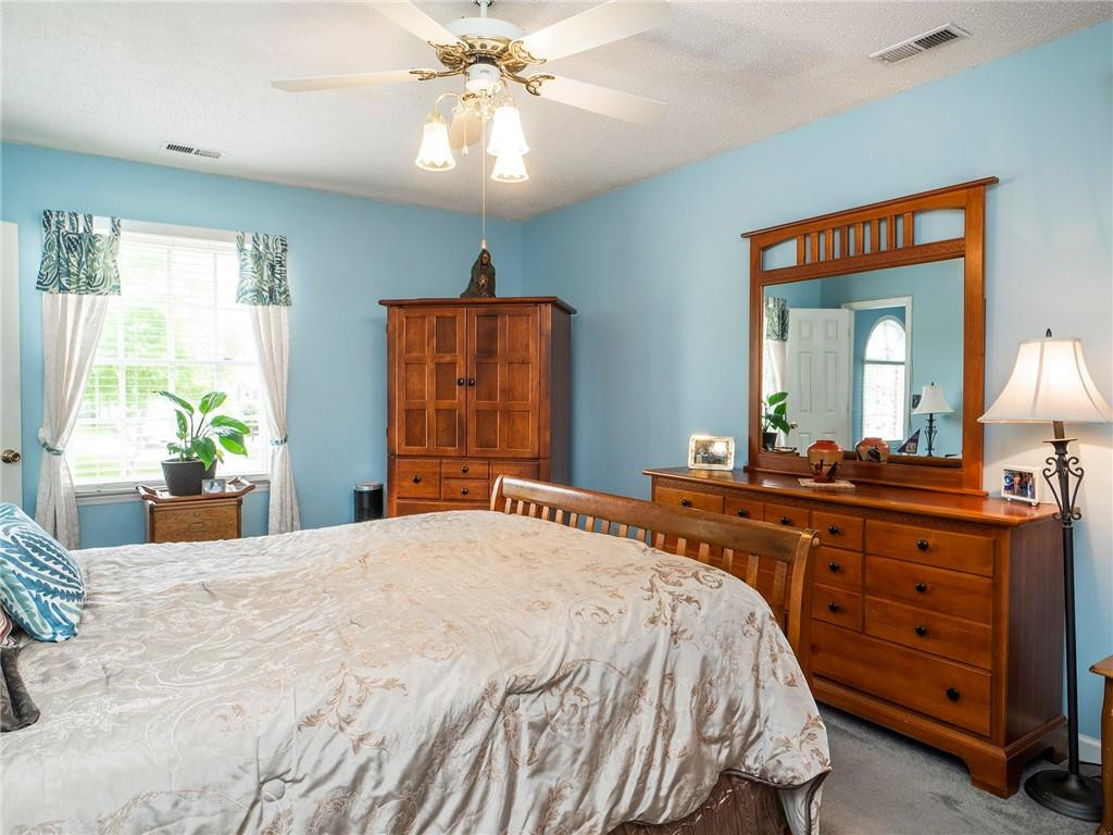 2194 Hoskins Road Burlington, NC 27215 - Photo 23 of 36 Gallery Image 23