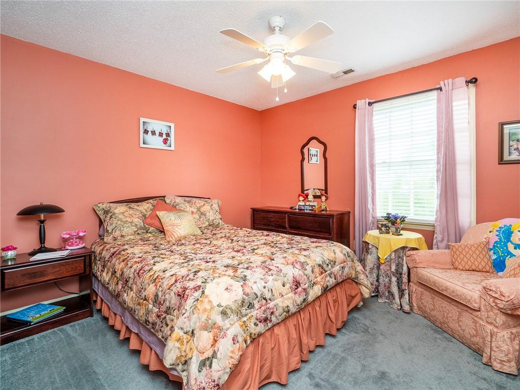 2194 Hoskins Road Burlington, NC 27215 - Photo 27 of 36 Gallery Image 27