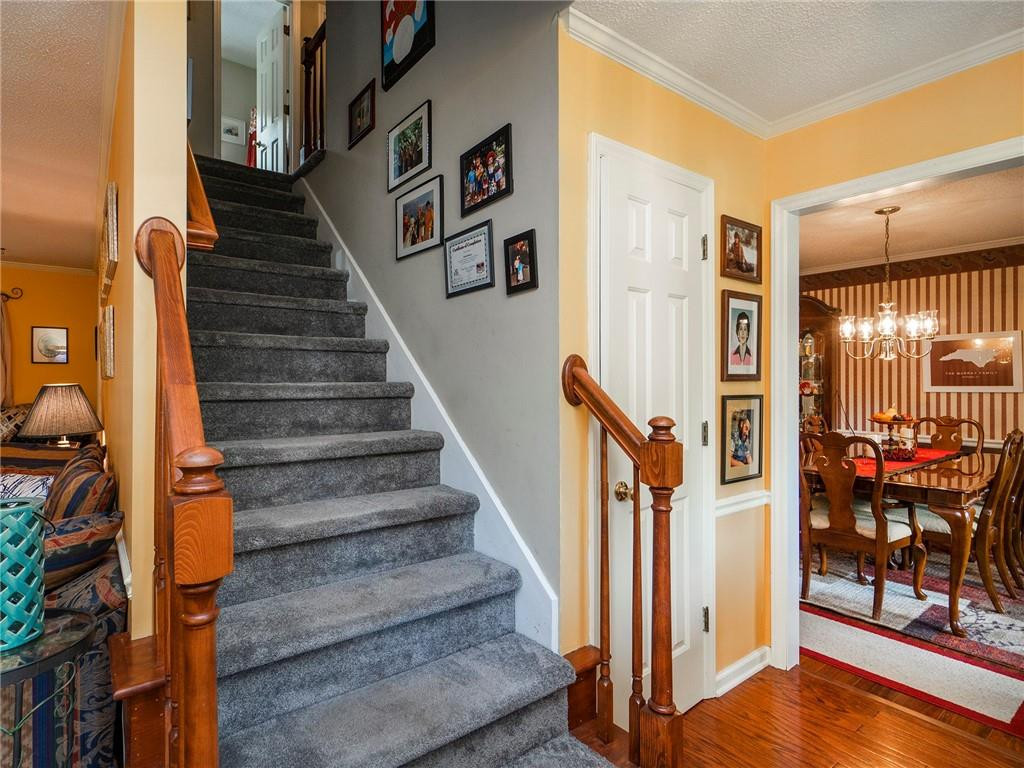 2194 Hoskins Road Burlington, NC 27215 - Photo 3 of 36 Gallery Image 3