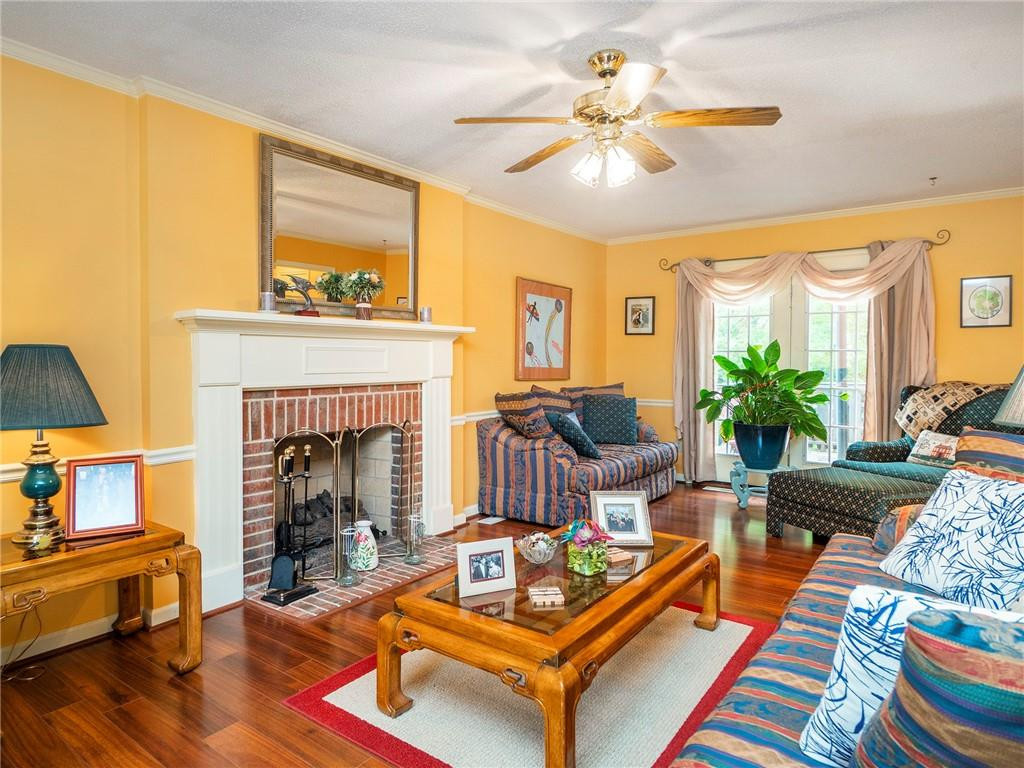 2194 Hoskins Road Burlington, NC 27215 - Photo 4 of 36 Gallery Image 4