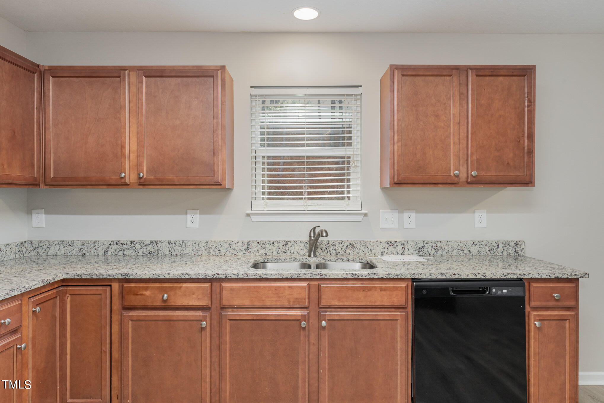 6836 Planting Court Raleigh, NC 27610 - Photo 10 of 38 Kitchen