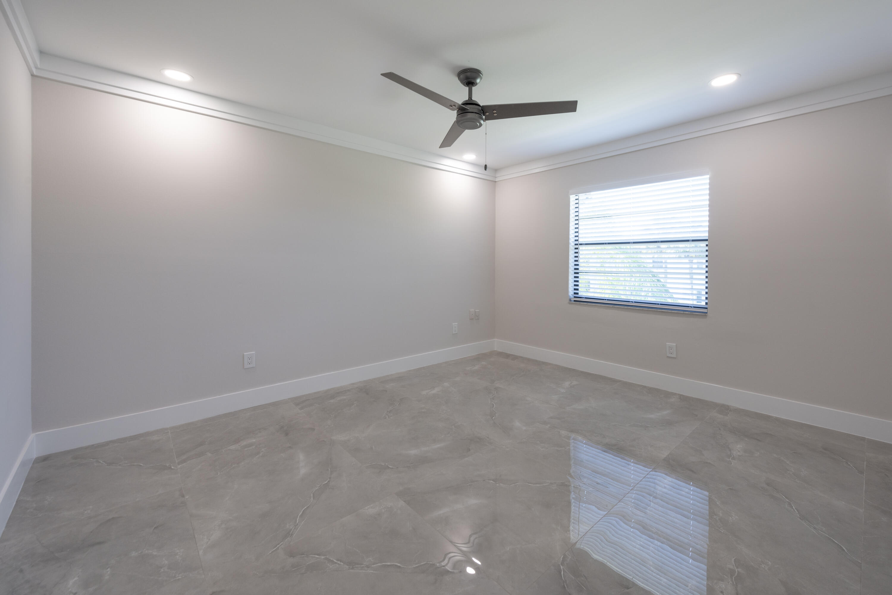 7920 Eastlake Drive, Unit 19F Boca Raton, FL 33433 - Photo 12 of 22 _DSC9561