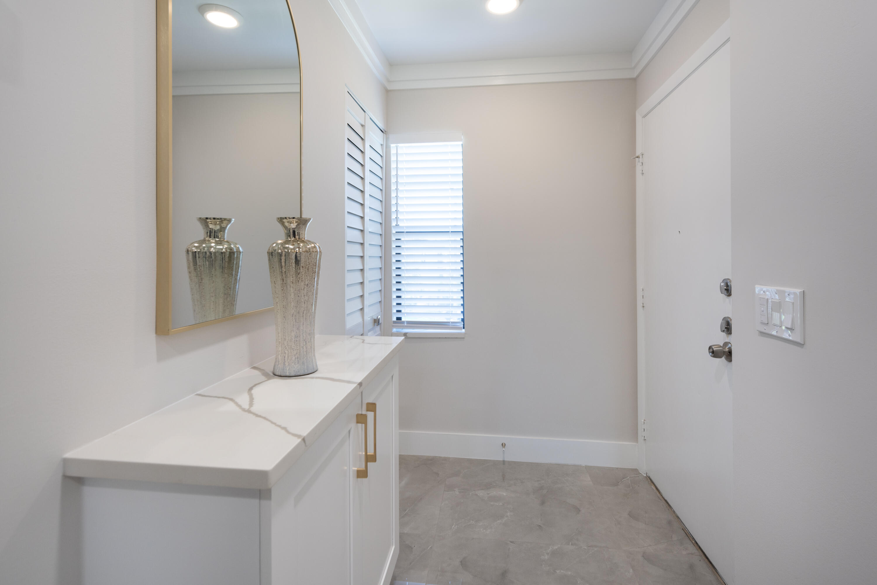 7920 Eastlake Drive, Unit 19F Boca Raton, FL 33433 - Photo 3 of 22 _DSC9564