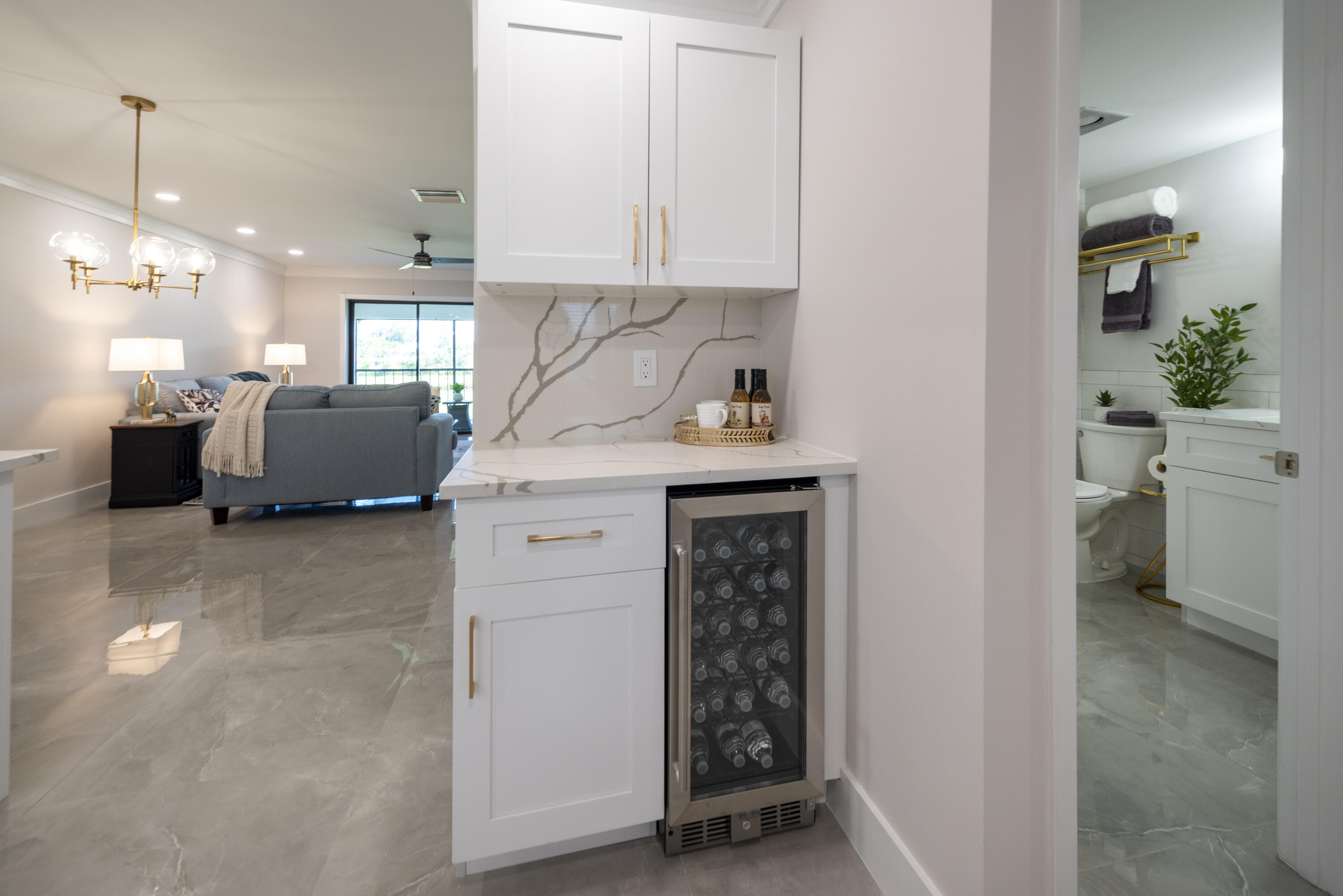 7920 Eastlake Drive, Unit 19F Boca Raton, FL 33433 - Photo 5 of 22 _DSC9577