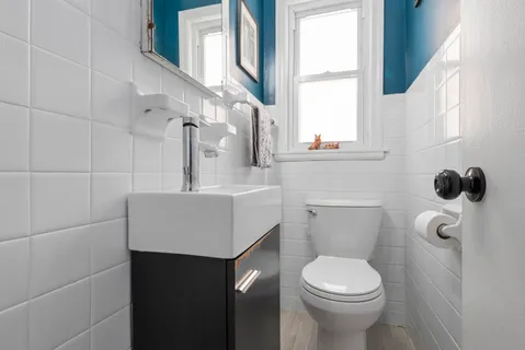 $449,000 | 10831 South Longwood Drive, Chicago, IL 60643