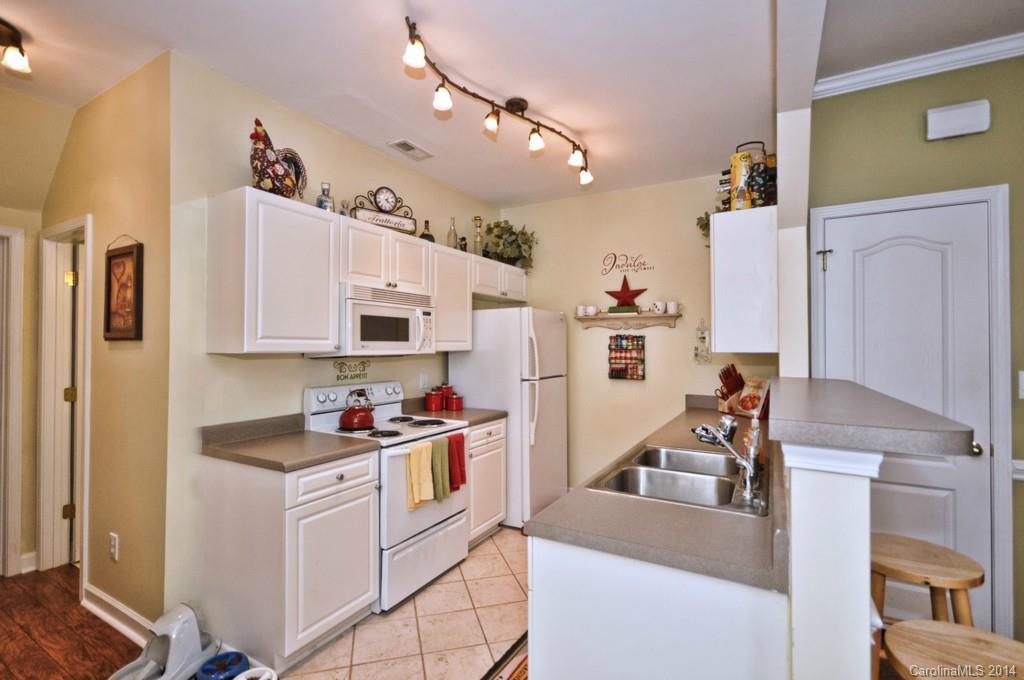 12659 Windyedge Road, Unit 204B Huntersville, NC 28078 - Photo 9 of 23 Gallery Image 9