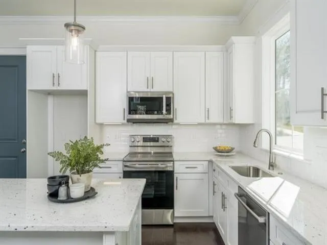 $3,500 | 419 Glenview Drive, Tallahassee, FL 32303