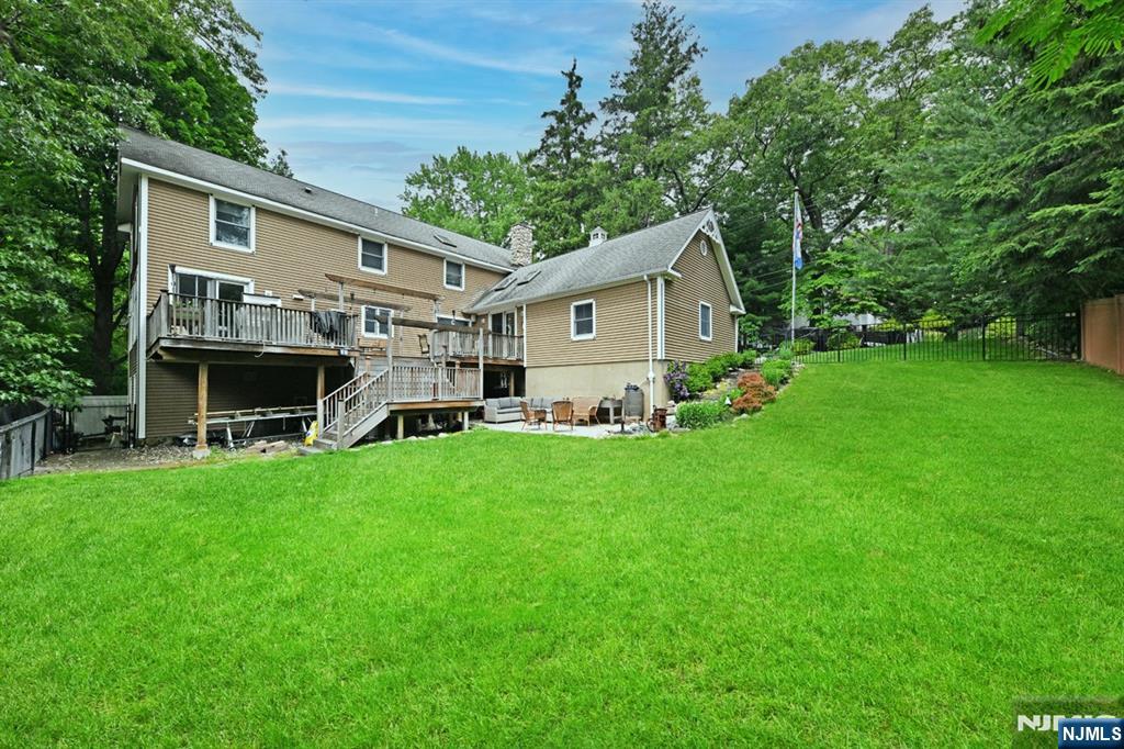 8 Myrtle Street Montvale, NJ 07645 - Photo 33 of 38