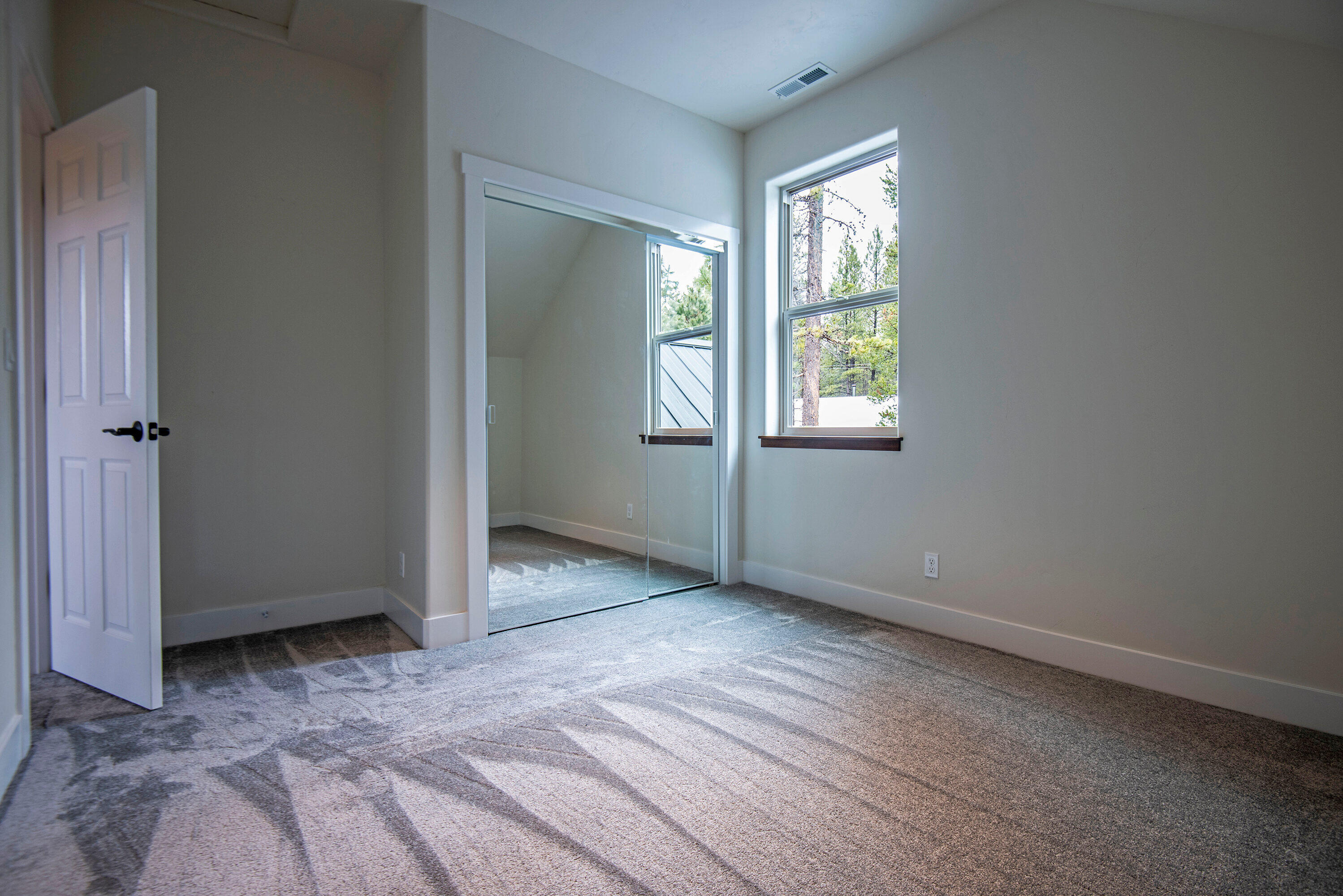 16844 Downey Road Bend, OR 97707 - Photo 28 of 31 16844 Downey Rd Sunriver OR-print-027-01