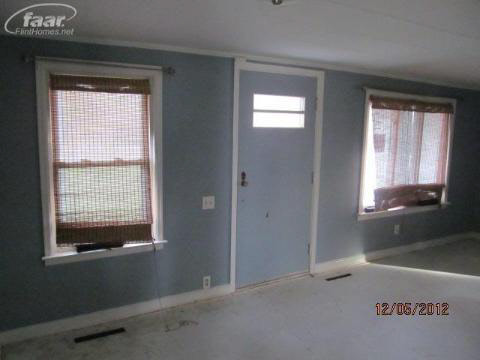 8087 Potter Road Flushing, MI 48433 - Photo 9 of 22 20174402-8.JPG