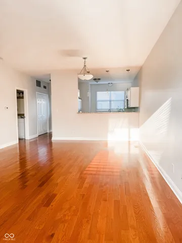 $1,800 | 2359 Central Avenue, Unit C, Indianapolis, IN 46205