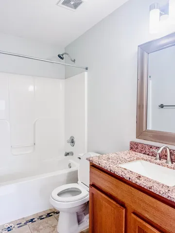 $1,800 | 2359 Central Avenue, Unit C, Indianapolis, IN 46205