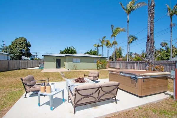 $4,200 | 907 California Street, Oceanside, CA 92054