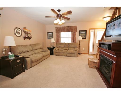 230 Goldscheitter Road Sarver, PA 16055 - Photo 4 of 14 Living Room.