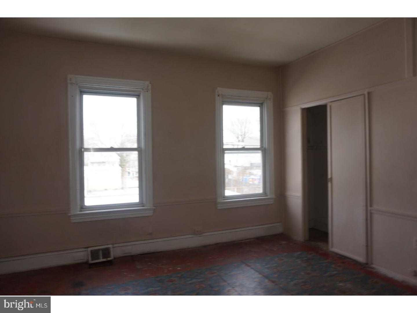 304 Middlesex Street Gloucester City, NJ 08030 - Photo 9 of 10